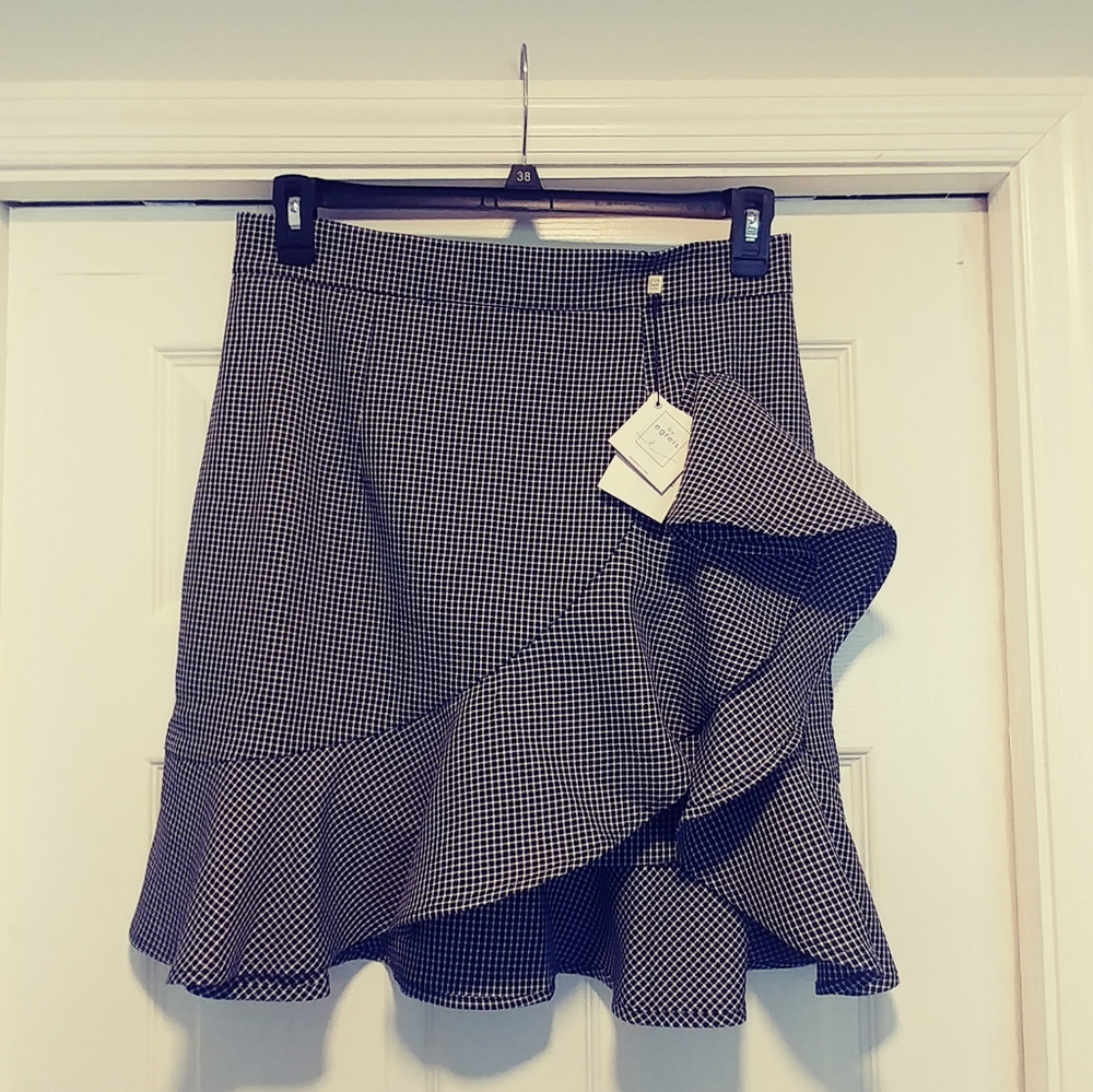 Egreis skirt. NWT